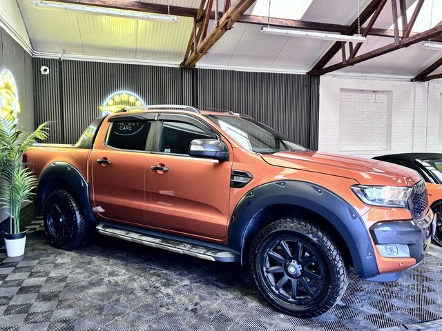 Ford Ranger 3.2 Tdci Wildtrak Pickup Double Cab Aut RO68OYL Orange #2