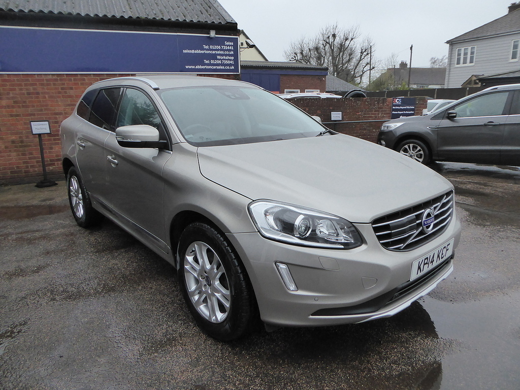 Volvo XC60 D5 Se Lux Nav Gold #3