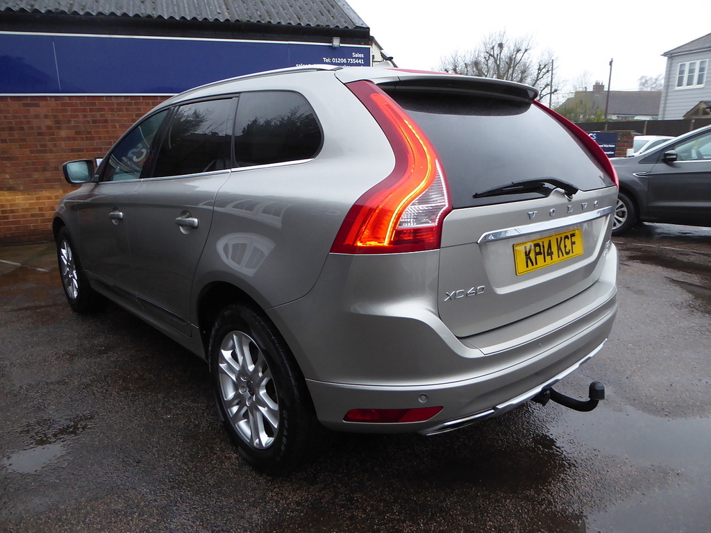 Volvo XC60 D5 Se Lux Nav Gold #4
