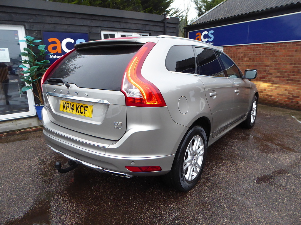 Volvo XC60 D5 Se Lux Nav Gold #6