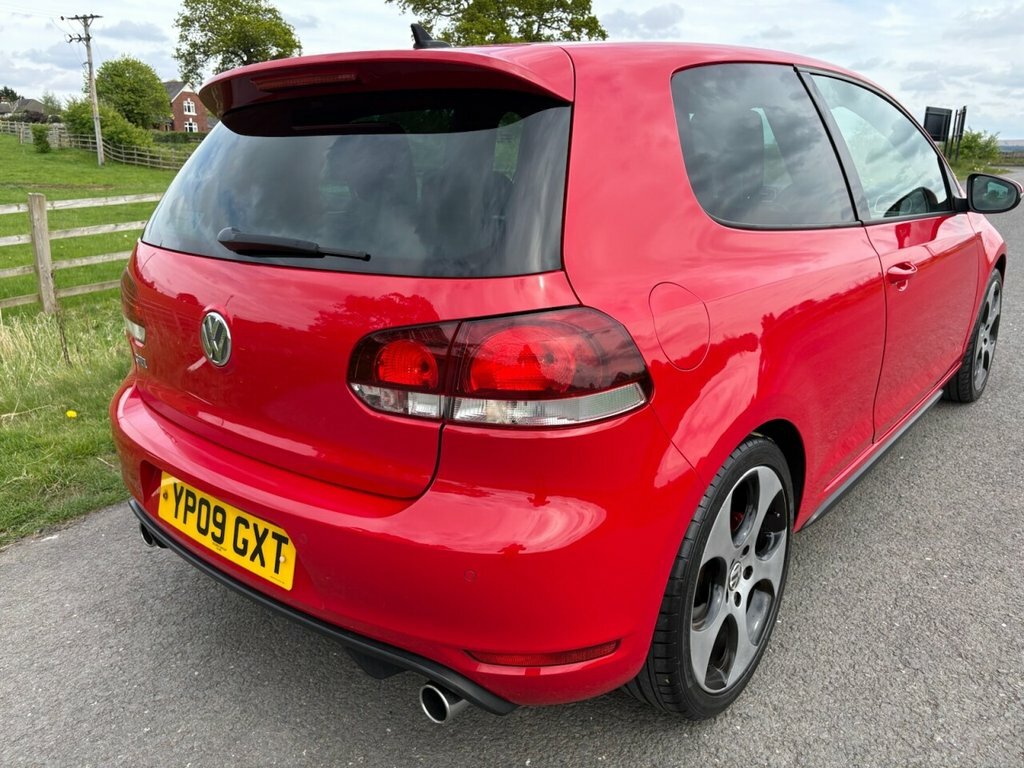 Volkswagen Golf 2L Gti YP09GXT Red #5