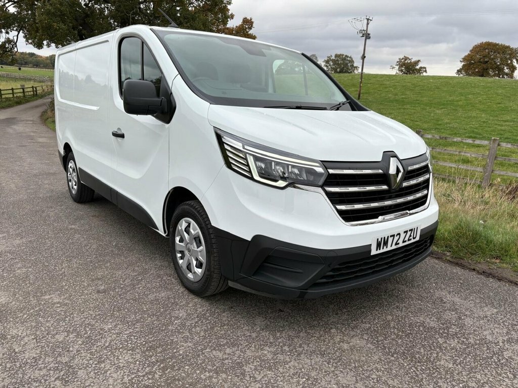 Renault Trafic 2L Business WM72ZZU White #2