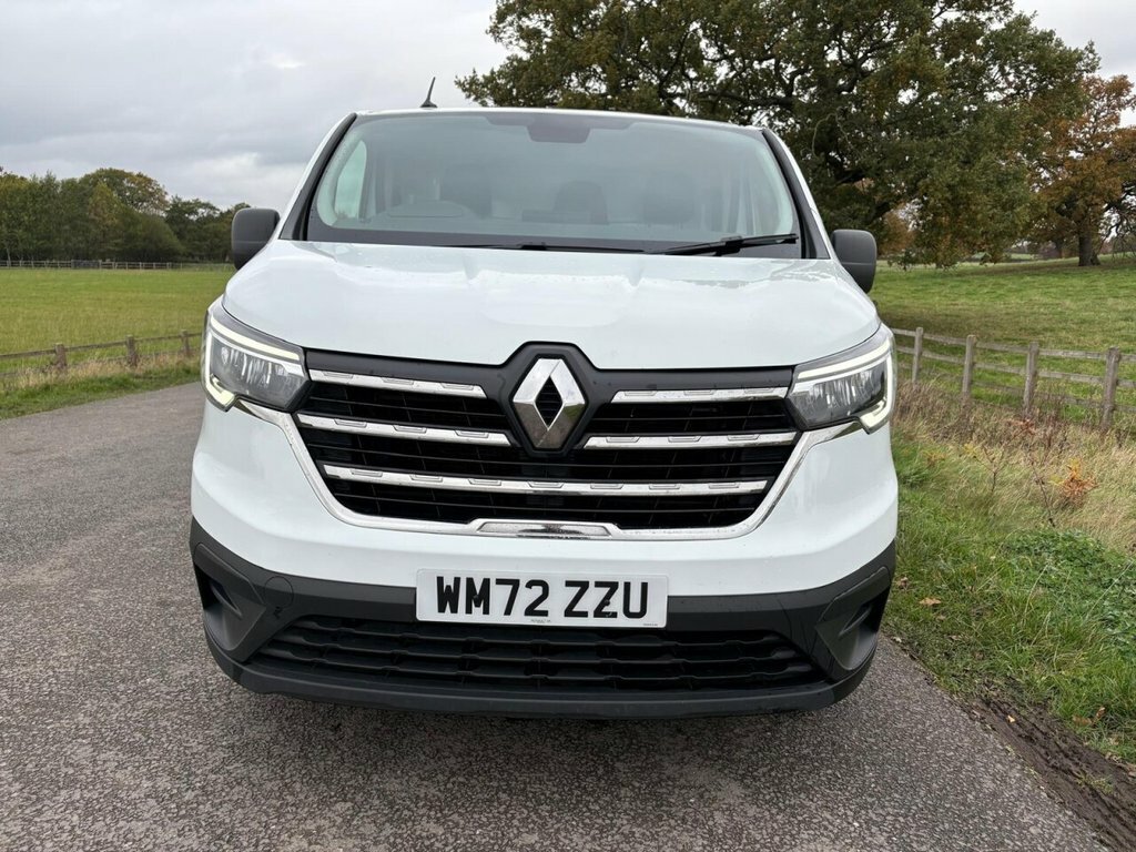 Renault Trafic 2L Business WM72ZZU White #3
