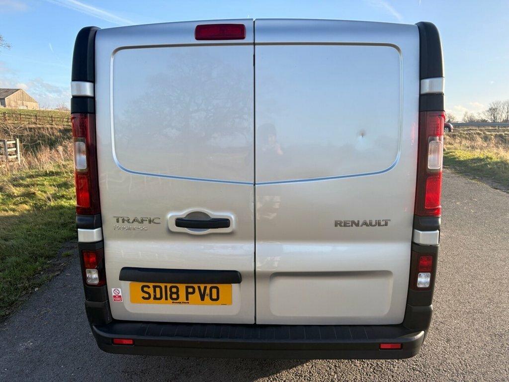Renault Trafic 1.6L Business SD18PVO Silver #6