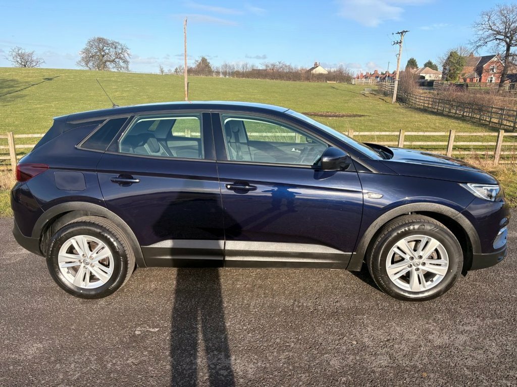 Vauxhall Grandland X 1.2L Se Blue