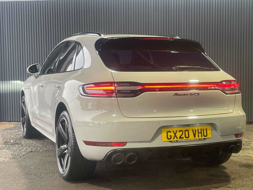 Porsche Macan Petrol GX20VHU #2