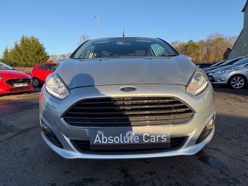 Ford Fiesta Zetec Silver #2