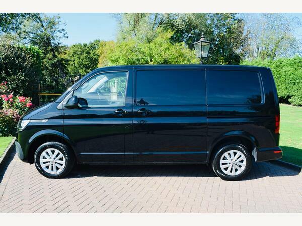 Volkswagen Transporter Panel Van 2.0 Tdi T30 Highline Dsg Fwd Swb Euro 6 MH23HLF Black #2