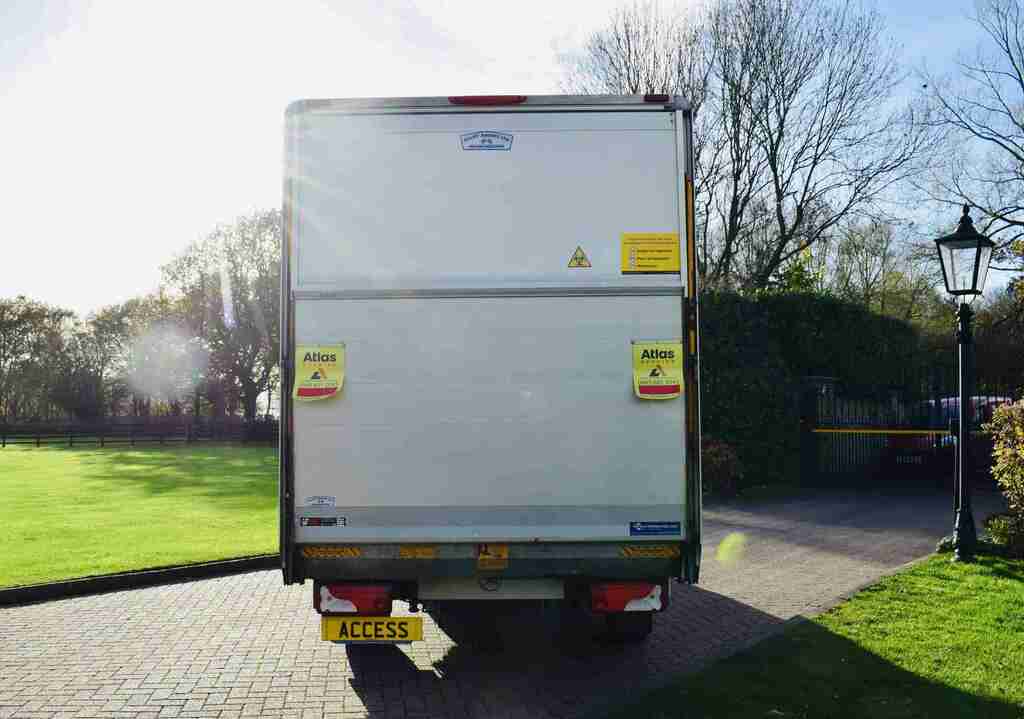 Mercedes-Benz Sprinter Chassis Cab Luton 314 Cdi Progressive Rwd L2 Euro YC71DGF White #5