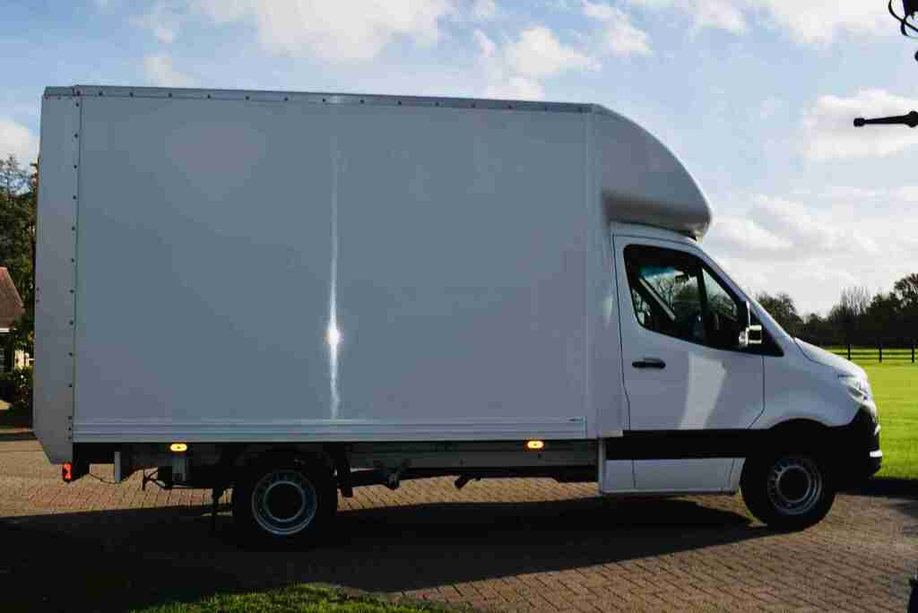 Mercedes-Benz Sprinter Chassis Cab Luton 314 Cdi Progressive Rwd L2 Euro YC71DGF White #6