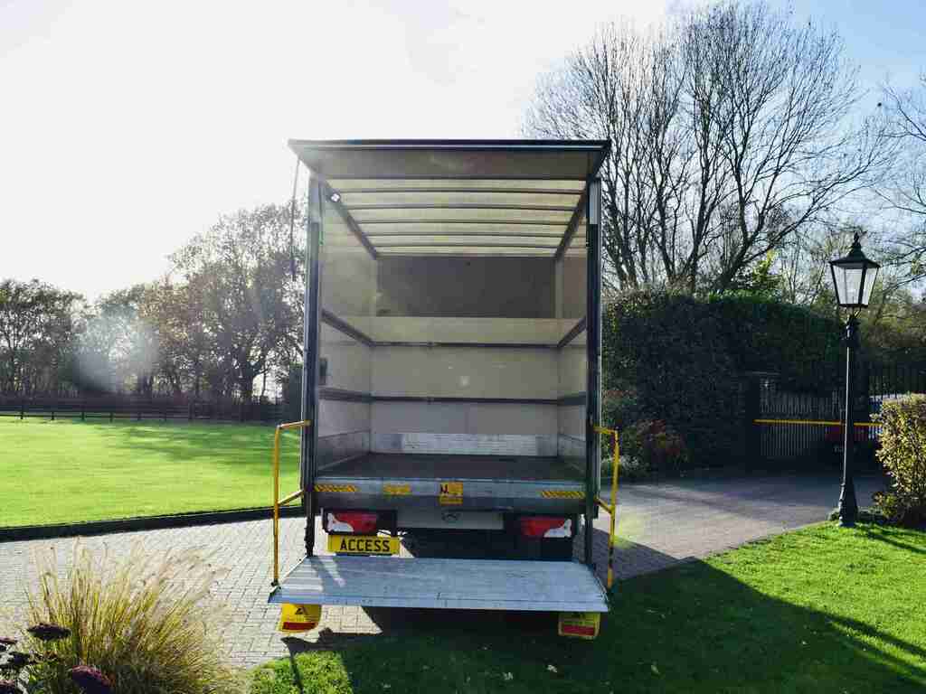 Mercedes-Benz Sprinter Chassis Cab Luton 314 Cdi Progressive Rwd L2 Euro YC71DGF White #4
