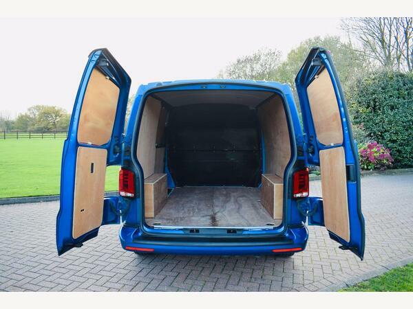 Volkswagen Transporter Panel Van 2.0 Tdi T28 Highline Dsg Fwd Swb Euro 6 MA24FWZ Blue #6