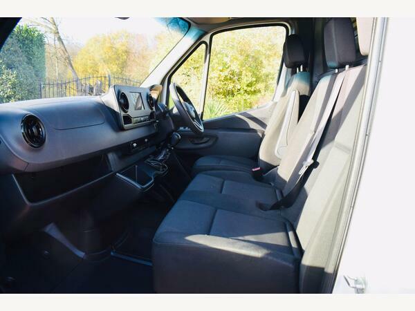 Mercedes-Benz Sprinter Panel Van 2.0 315 Cdi Progressive Rwd L3 H2 Euro 6 BU72XXD White #3