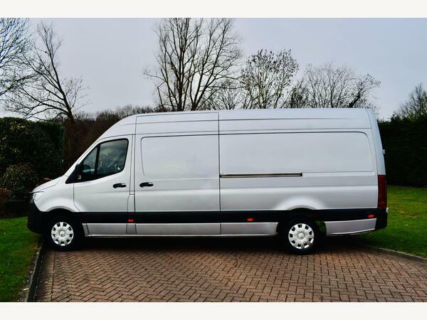 Mercedes-Benz Sprinter Panel Van 2.0 315 Cdi Progressive Rwd L3 H2 Euro 6 KN71XFV Silver #2