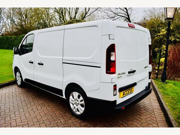 Renault Trafic Panel Van 2.0 Dci Blue Sl28 Sport Edc L1 H1 Euro 6 FM23TNL Blue #5