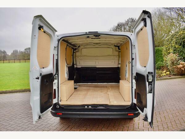 Renault Trafic Panel Van 2.0 Dci Blue Sl28 Sport Edc L1 H1 Euro 6 FM23TNL Blue #6