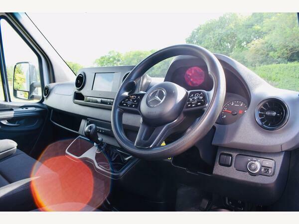 Mercedes-Benz Sprinter Dropside 315 16Ft Dropside Xlwb White #6