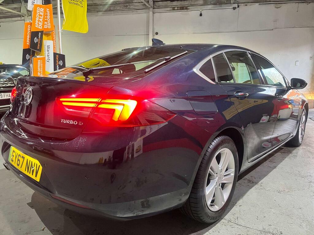 Vauxhall Insignia Hatchback 2.0 Turbo D Blueinjection Tech Line Nav EY67NNV Green #6