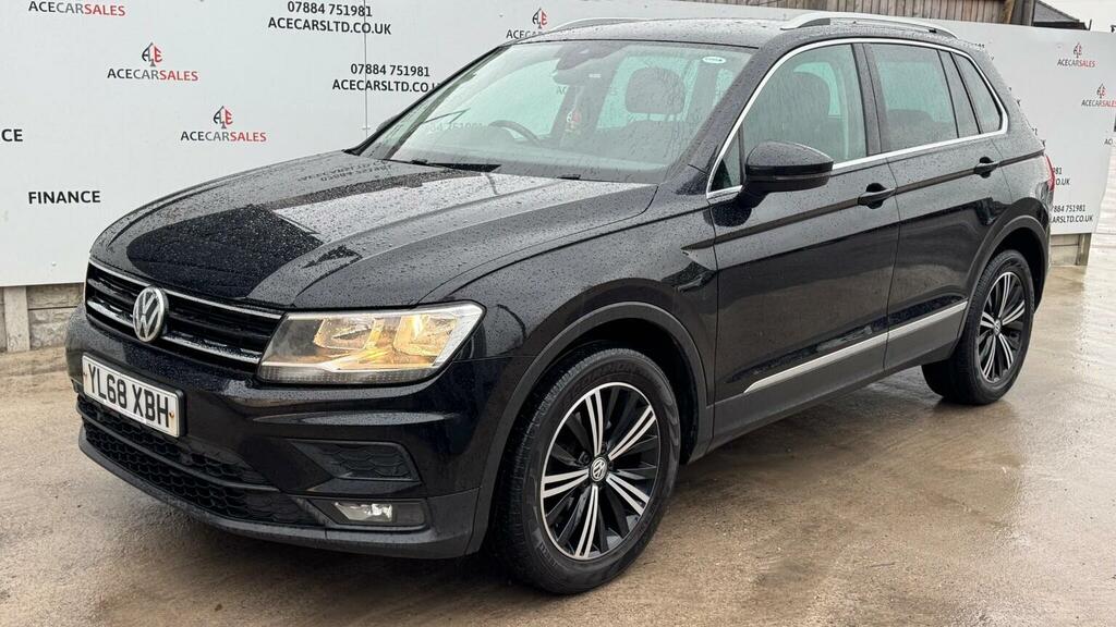 Volkswagen Tiguan Suv 1.4 Tsi Se Navigation Dsg 4Motion Euro 6 Ss YL68XBH Black #4