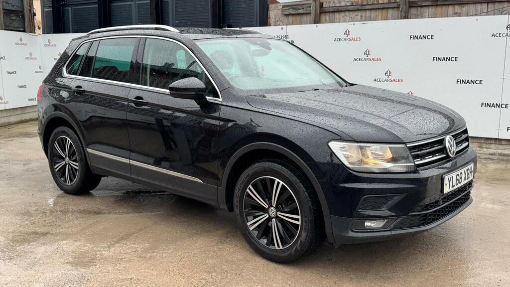 Volkswagen Tiguan Suv 1.4 Tsi Se Navigation Dsg 4Motion Euro 6 Ss YL68XBH Black #2