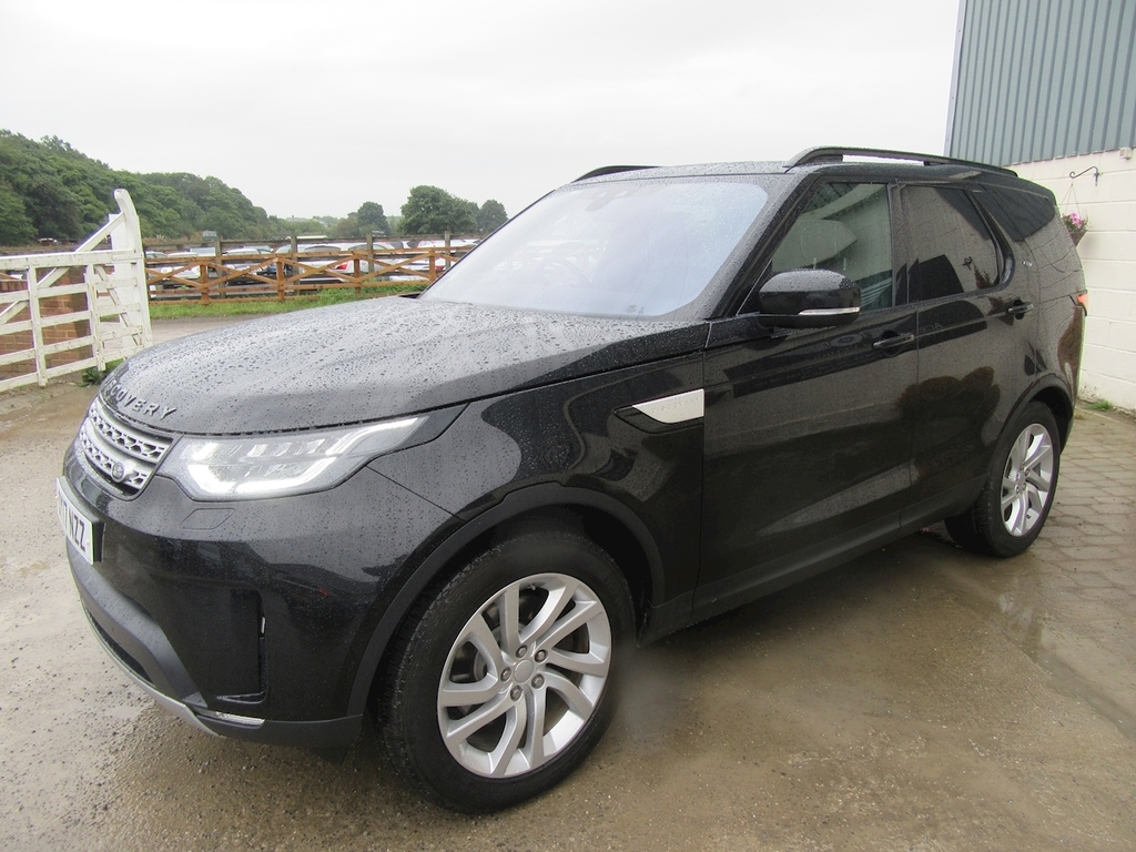 Land Rover Discovery Td V6 Hse OY17NZZ Black #6