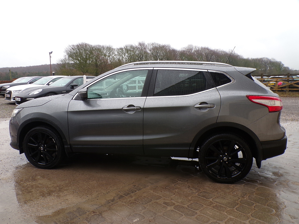 Nissan Qashqai Dci Tekna NU14YPJ Grey #5