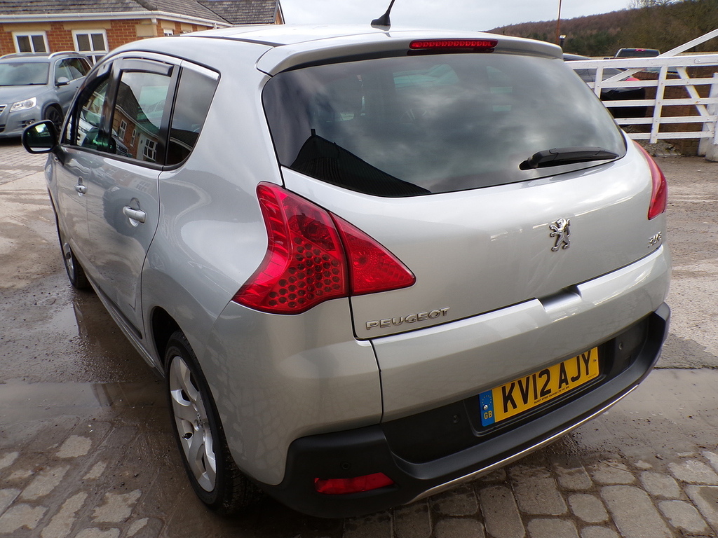 Peugeot 3008 Hdi Exclusive KV12AJY Silver #6