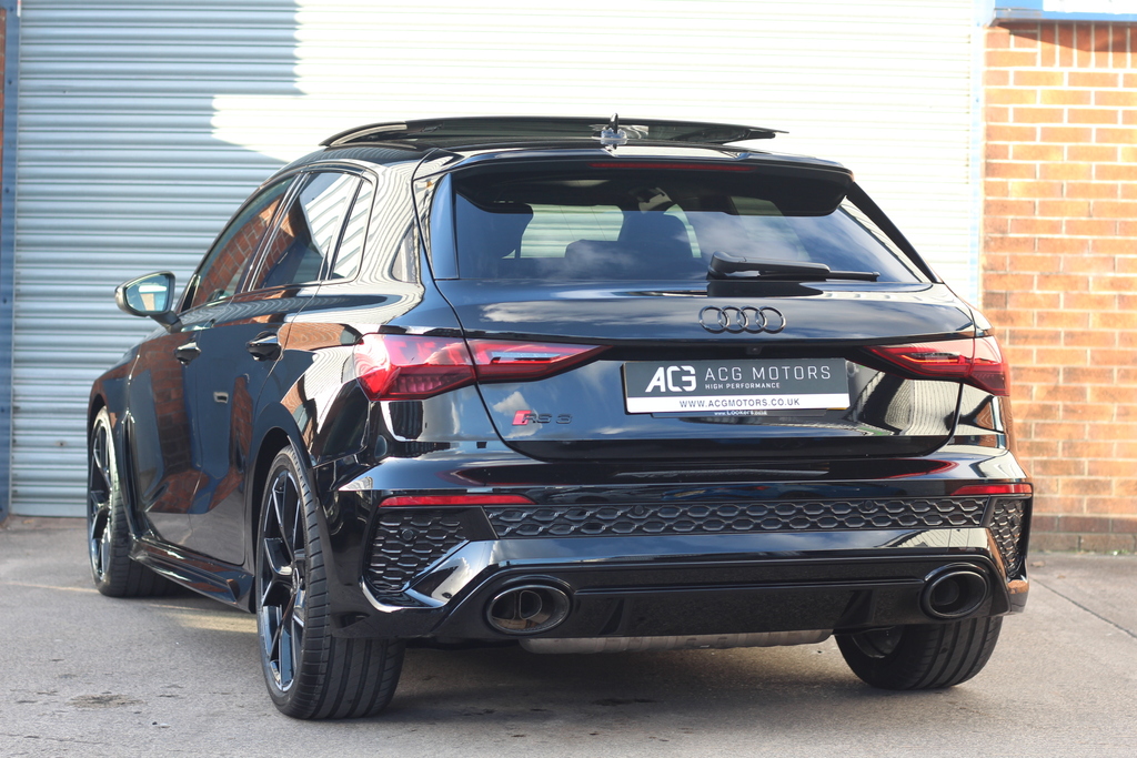 Audi RS3 2.5 Tfsi Vorpsrung S Tronic Quattro S S Black #2