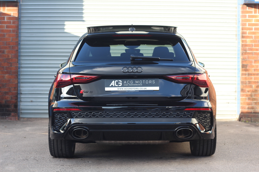 Audi RS3 2.5 Tfsi Vorpsrung S Tronic Quattro S S Black #4