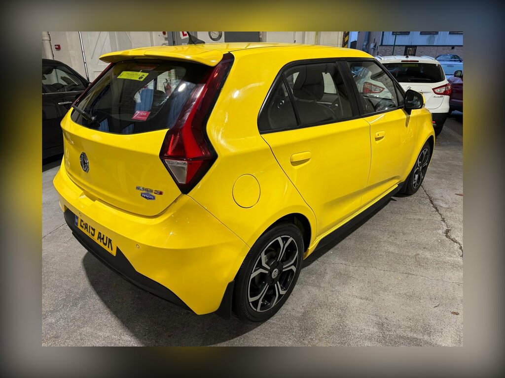 MG MG3 1.5 Vti-tech Exclusive Hatchback EA19AOK Yellow #4