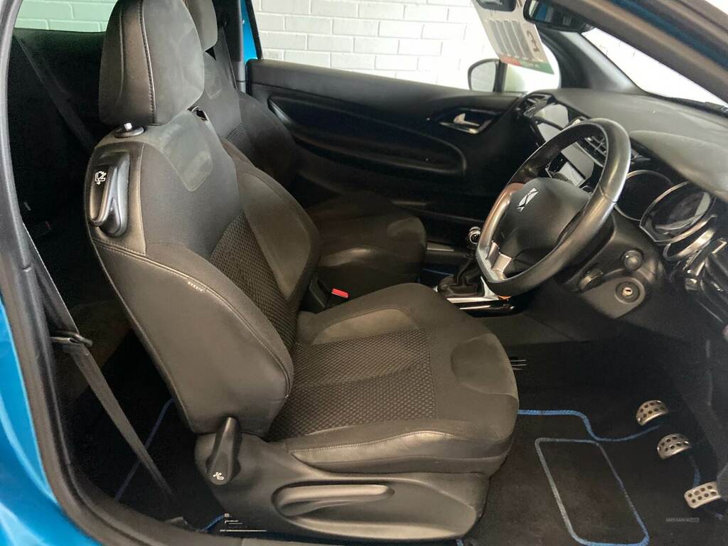 Citroen DS3 1.6 Bluehdi Dsire XFZ4204 Blue #5