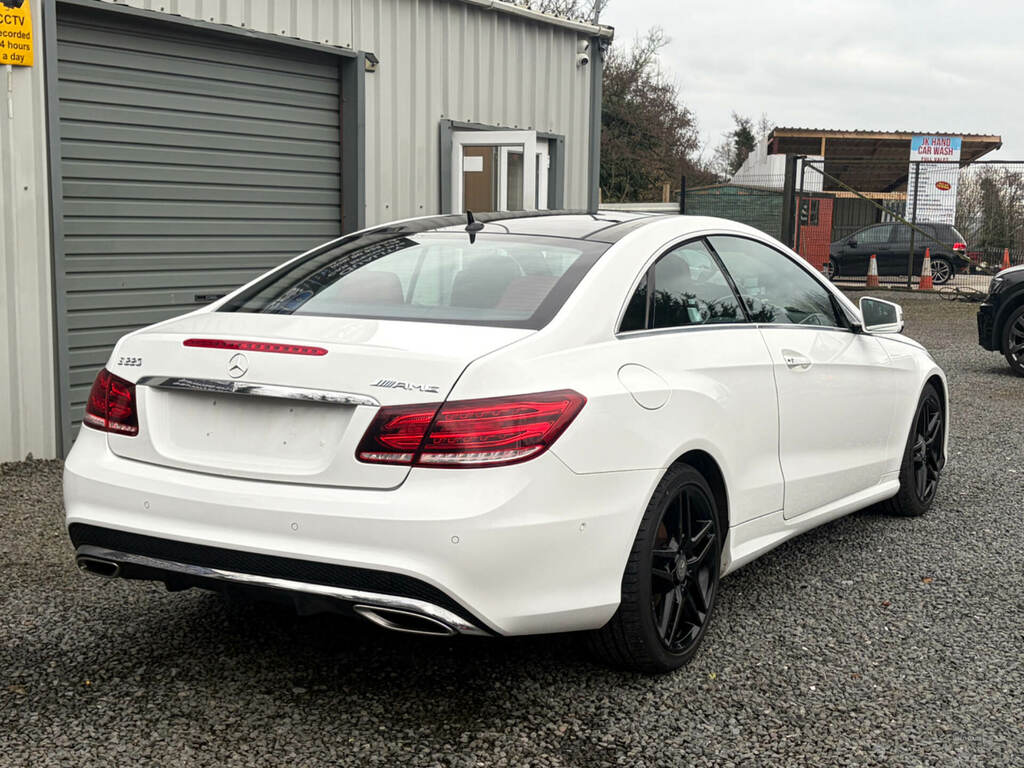 Mercedes-Benz E Class E220 Bluetec Amg Line 7G-tronic FD15AOK White #3