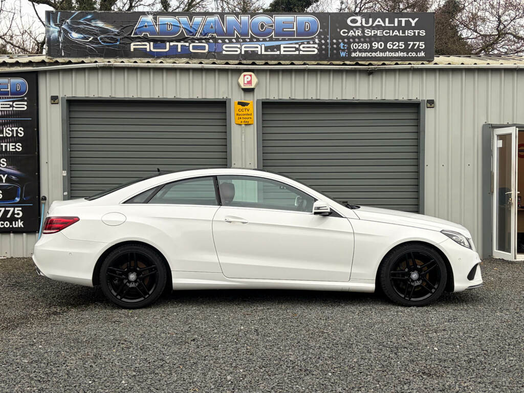 Mercedes-Benz E Class E220 Bluetec Amg Line 7G-tronic FD15AOK White #2