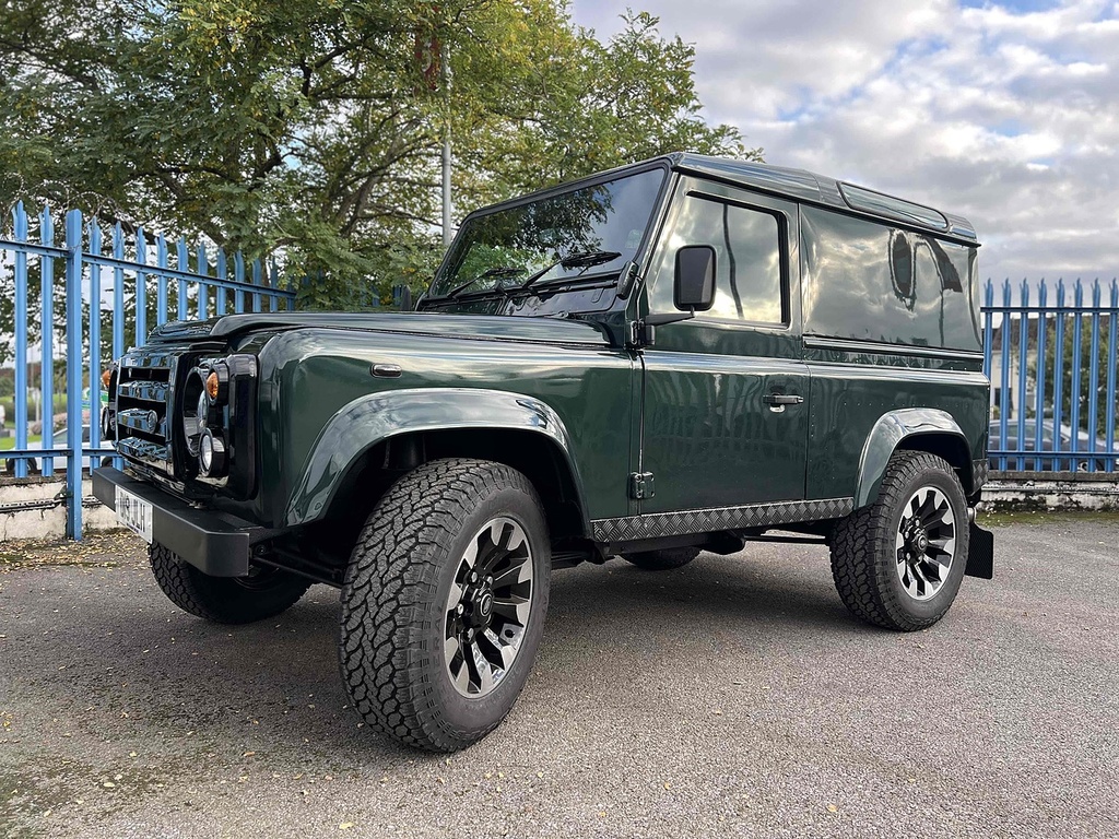 Land Rover Defender 90 Td5 County Hard Top Green #4