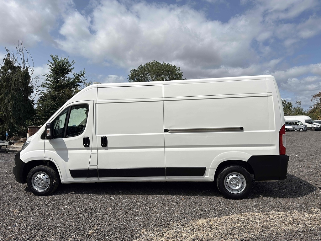 Citroen Relay Bluehdi 35 Enterprise MJ70KPY White #6
