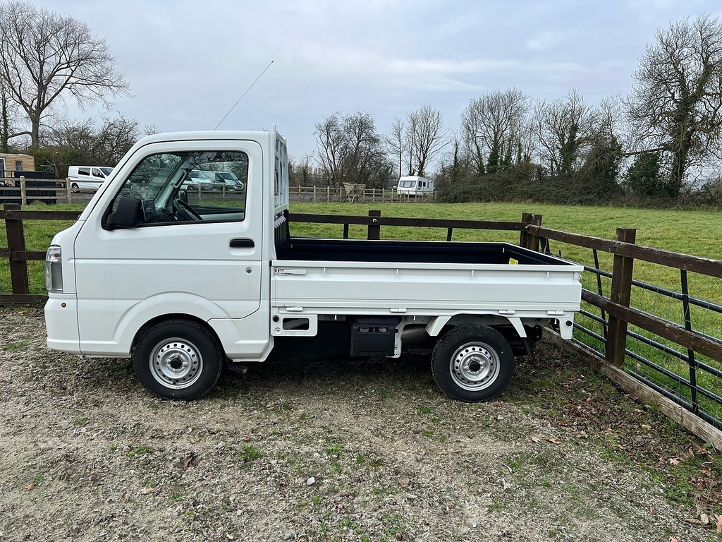 Mitsubishi Truck 4X4 Minori Edition WX74FMO White #5