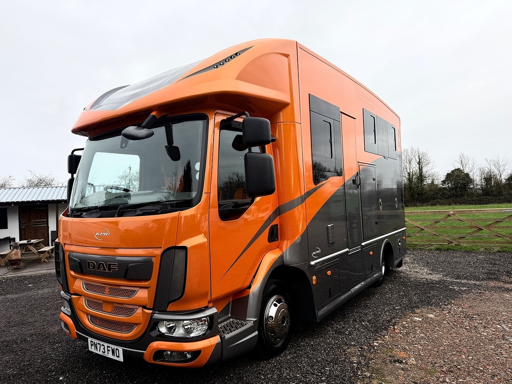 DAF All Models Kevin Parker Horse Box Lorry PN73FWO Orange #6