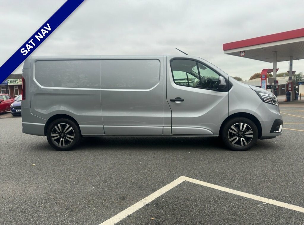 Renault Trafic 2L Sport DP23MWO Grey #3