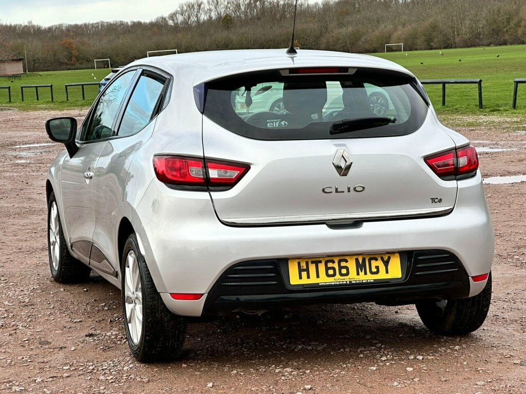 Renault Clio Hatchback HT66MGY Silver #5