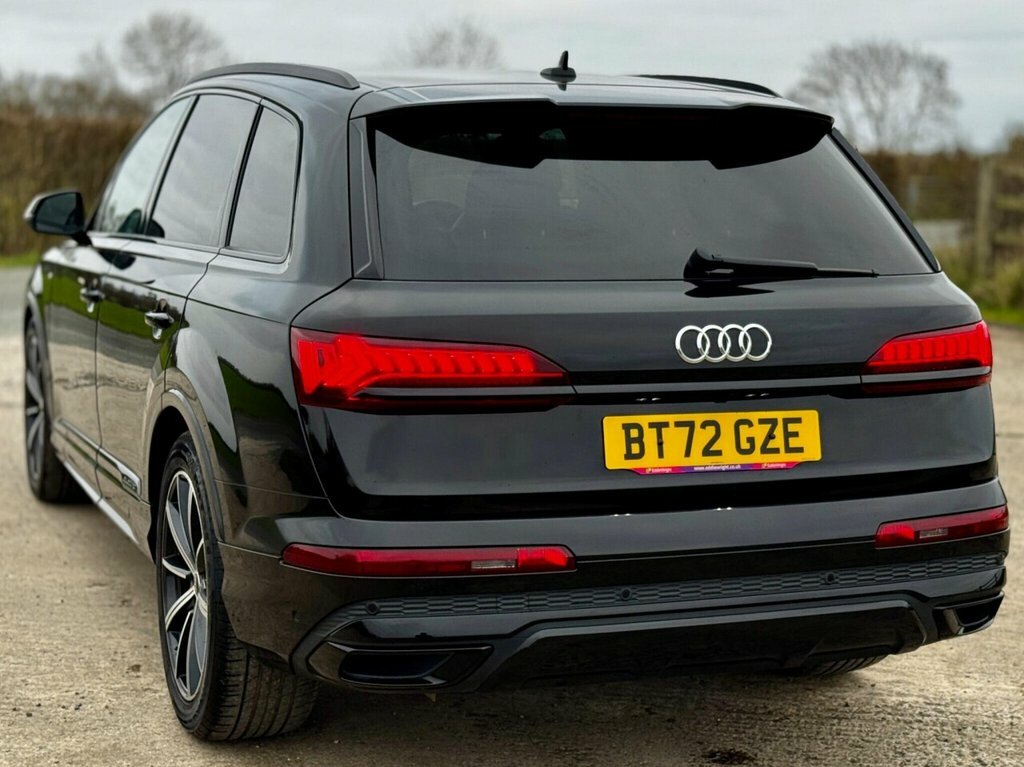 Audi Q7 Suv BT72GZE Black #5
