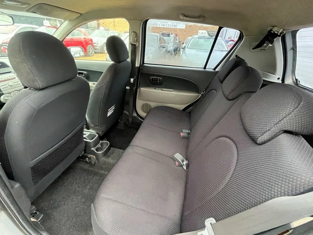 Daihatsu Sirion Hatchback Red #16