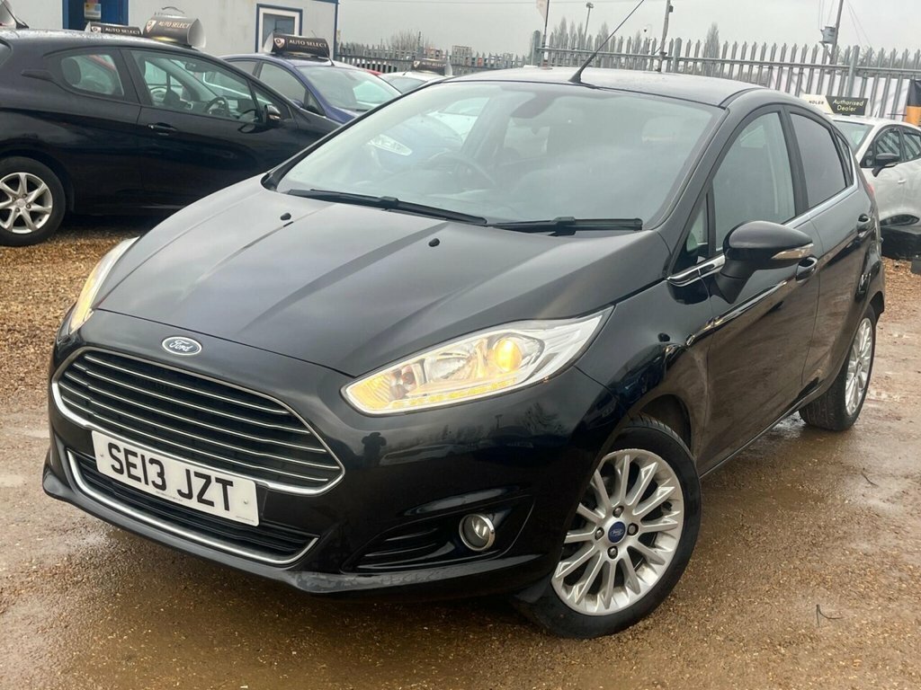 Ford Fiesta Hatchback SE13JZT Black #2