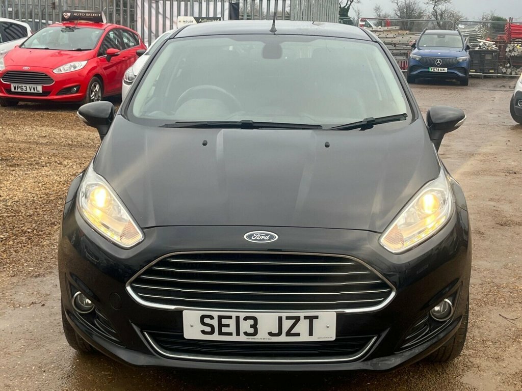 Ford Fiesta Hatchback SE13JZT Black #3