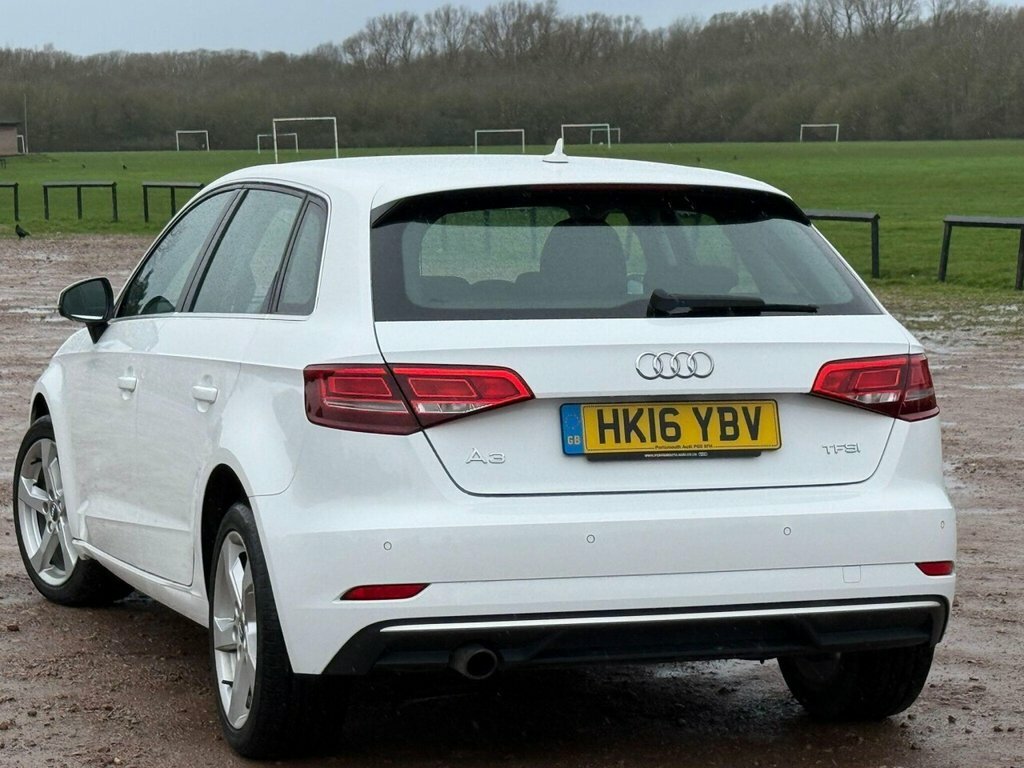 Audi A3 Hatchback HK16YBV White #4