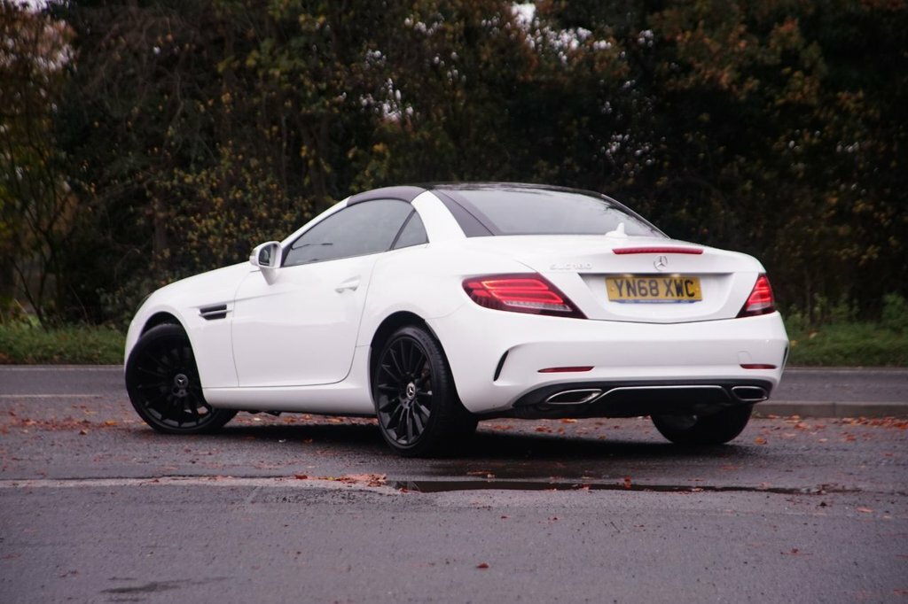 Mercedes-Benz SLC 1.6L Amg Line YN68XWC White #2