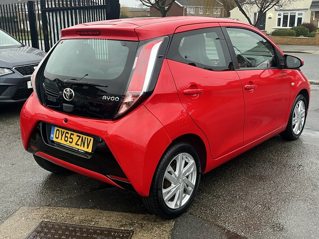Toyota Aygo Hatchback 1.0 Vvt-i X-pression 2015 OY65ZNV Red #6