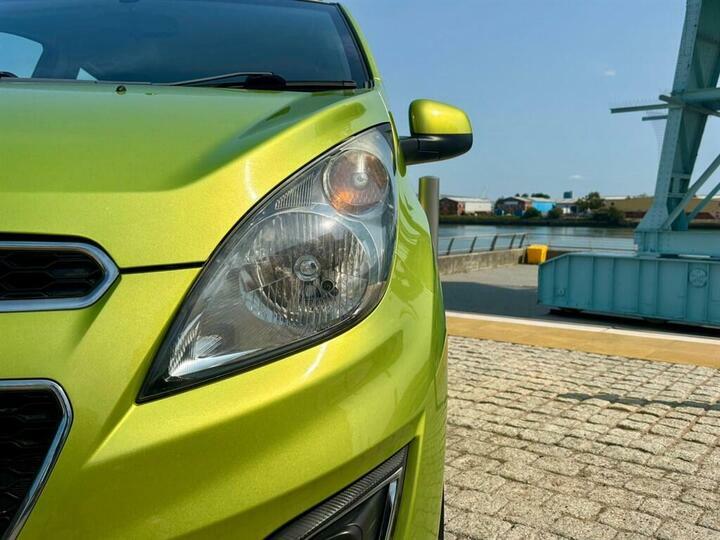 Chevrolet Spark 1.2 Ltz Green #5