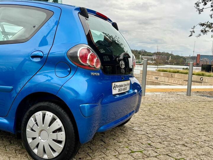 Toyota Aygo 1.0 Vvt-i Blue Multimode Euro 4 Blue #2