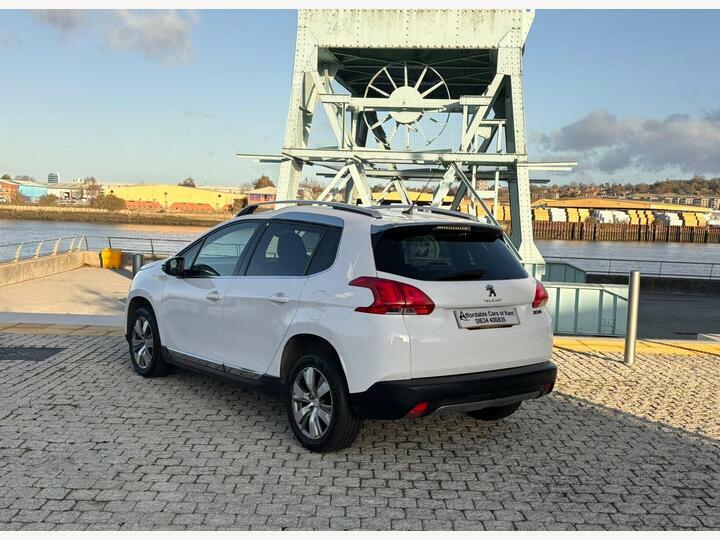 Peugeot 2008 1.2 E-vti Puretech Allure Egc Euro 5 Ss White #4