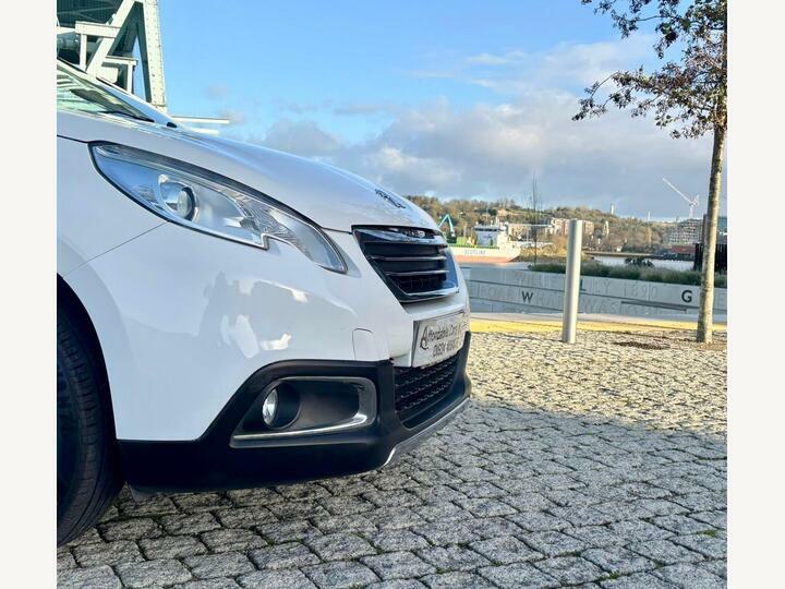 Peugeot 2008 1.2 E-vti Puretech Allure Egc Euro 5 Ss White #3